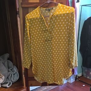 Jones New York Yellow Polka Dot Blouse